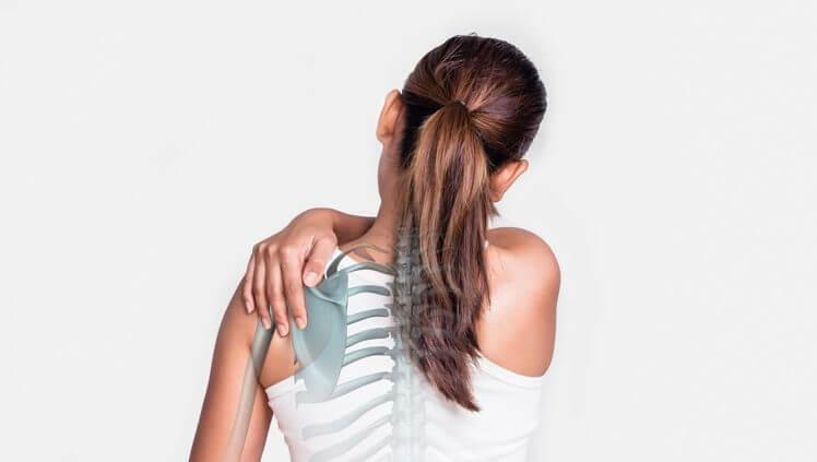 How to Handle a Neck Sprain in 5 Steps